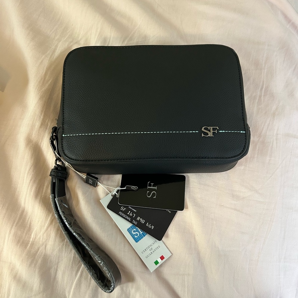 Men’s Faux Leather Toiletry Bag